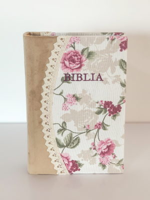 img_6538-2 Biblie handmade 053 - floral alb cu crem