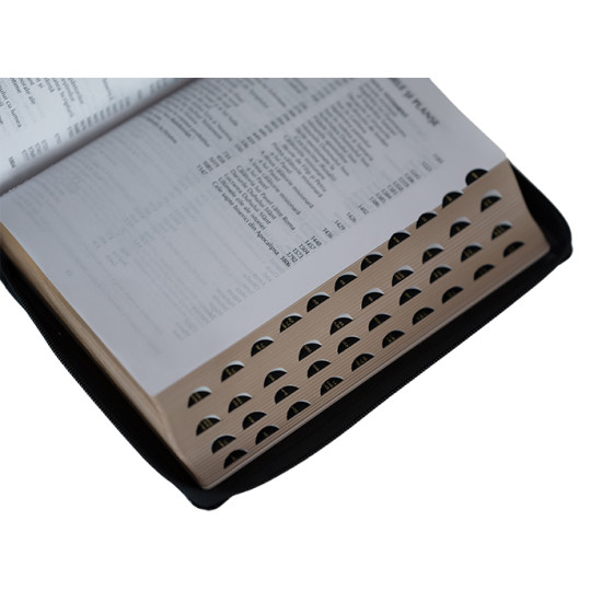 negru2 Biblia de studiu pentru o viata deplina, coperta PU neagra
